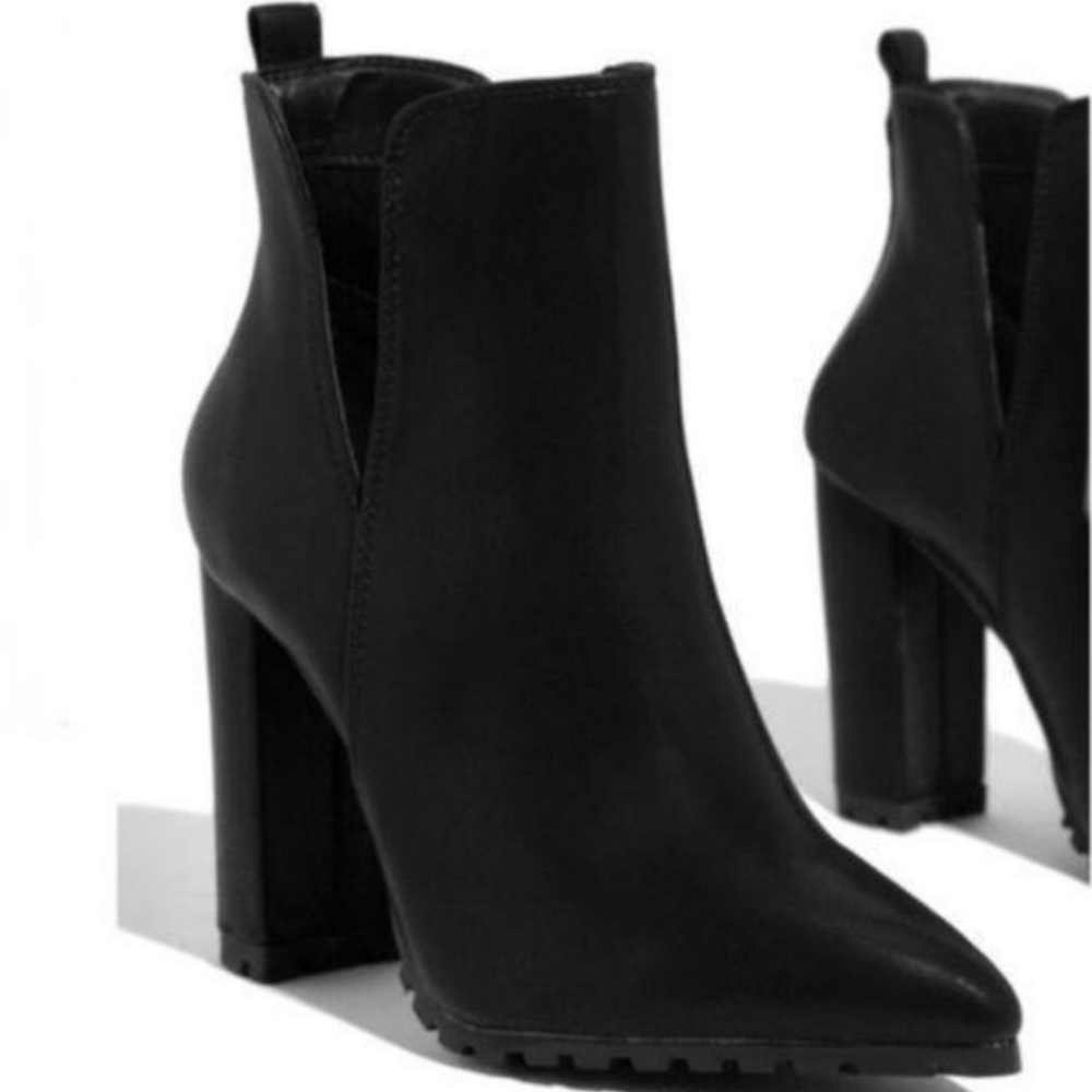 NIB! Black Lug Sole Ankle Booties - Picture 5 of 8